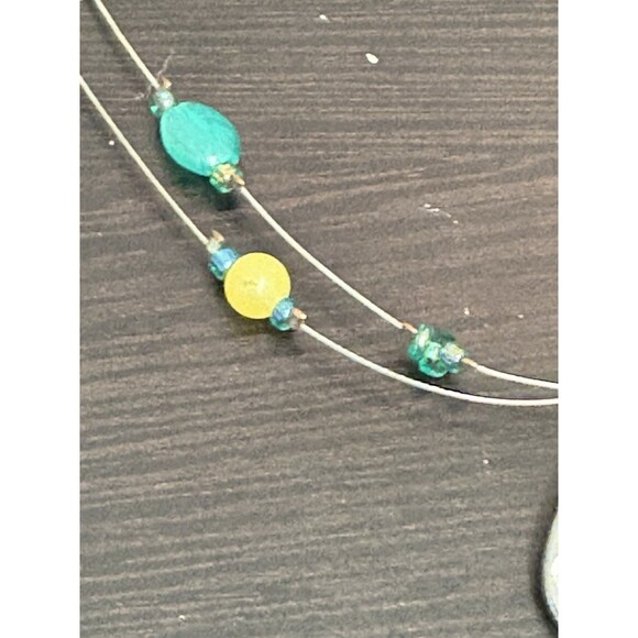 Vintage Green Yellow Enamel Pendant On Wire Necklace And Beads Adjustable - Picture 11 of 13